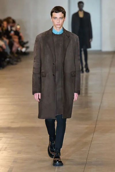 Look 51